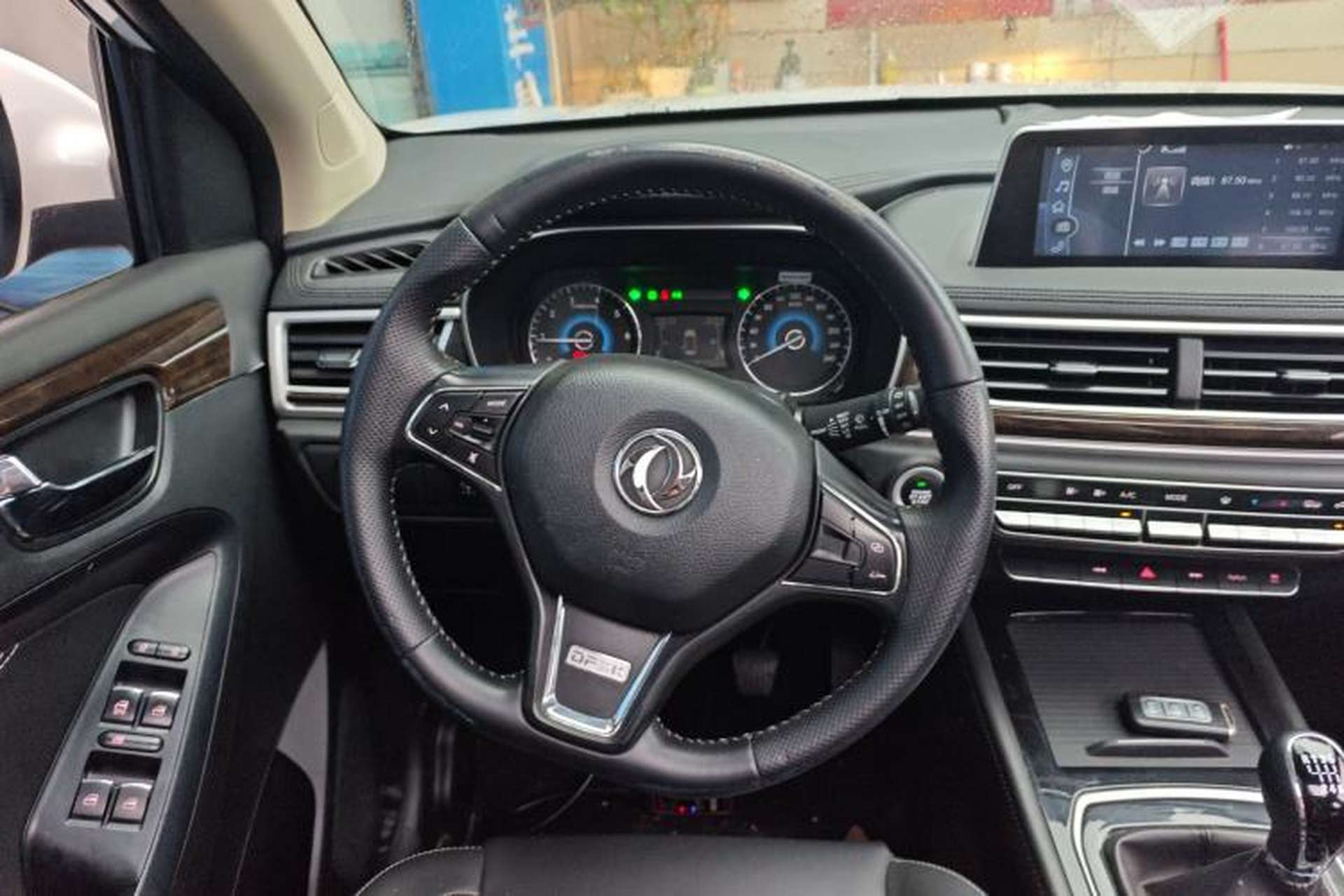 Used Dongfeng Fengon 580 2020 1.5T Manual Luxury Version Steering Wheel