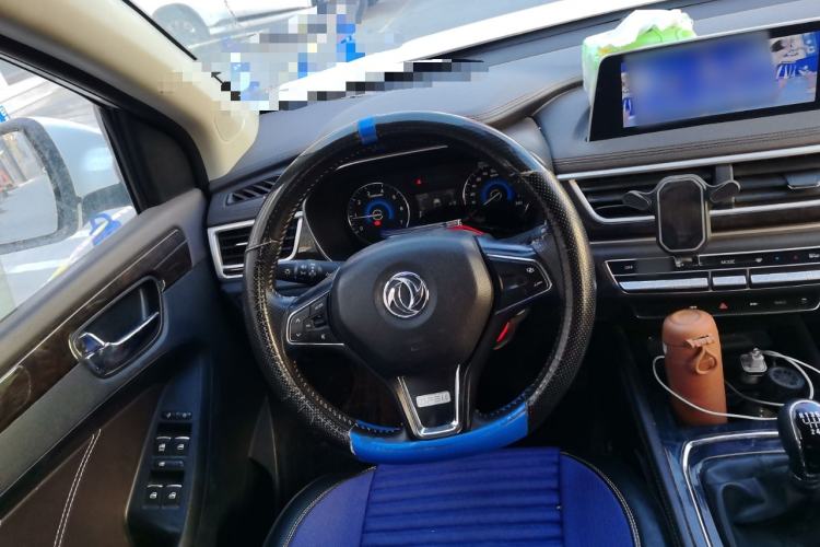 Used Dongfeng Fengon 580 2020 1.5T Manual Luxury Version Steering Wheel