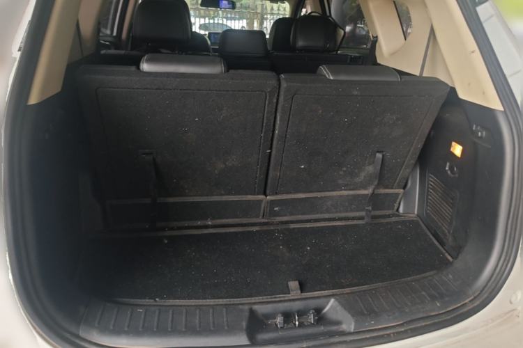 Used Dongfeng Fengon 580 2020 1.5T Manual Luxury Version Trunk