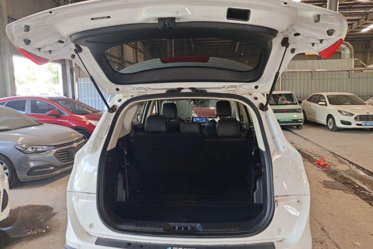 Used Dongfeng Fengon 580 2020 1.5T CVT Luxury Edition Trunk