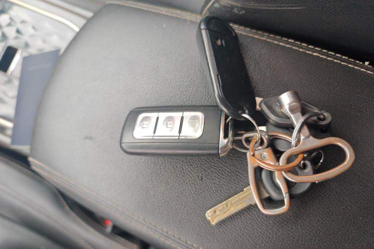 Used Dongfeng Fengon 580 2020 1.5T CVT Luxury Edition Vehicle Key