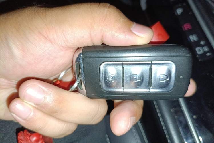Used Dongfeng Fengon 580 2020 1.5T CVT Luxury Edition Vehicle Key