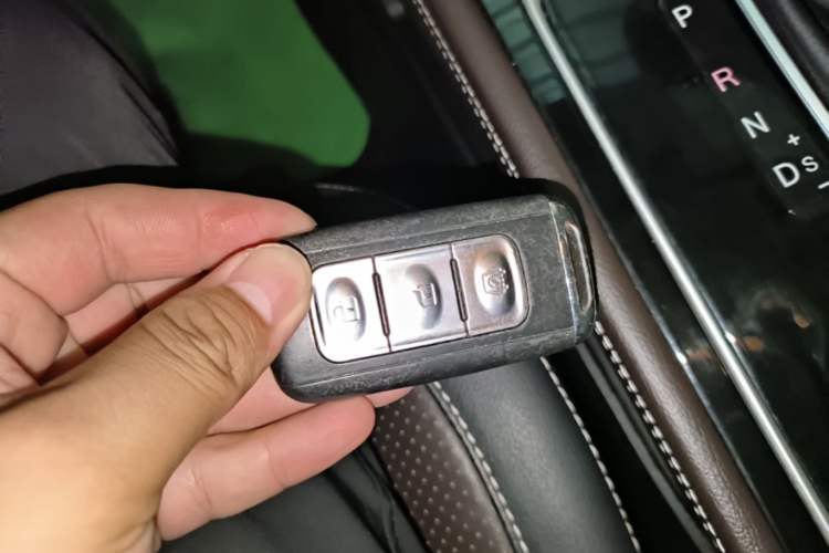 Used Dongfeng Fengon 580 2020 1.5T CVT Luxury Edition Vehicle Key