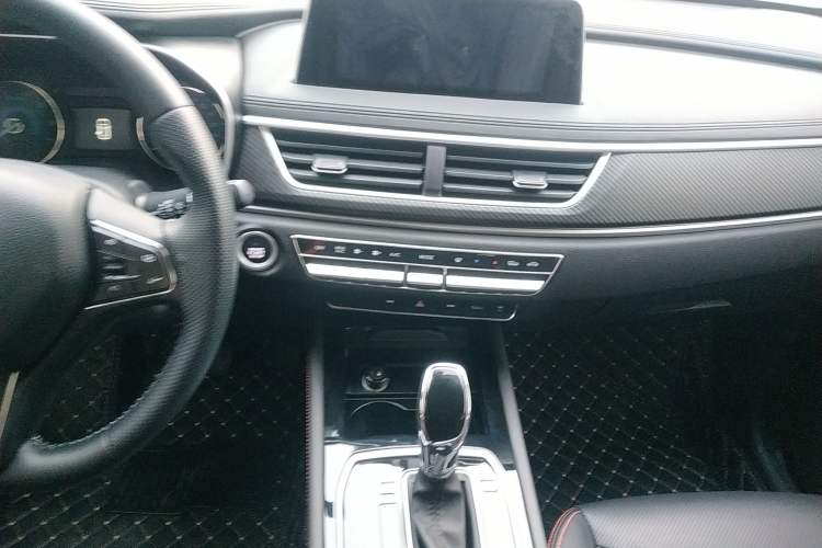 Used Dongfeng Fengon 580 2021 Revised ☆ Star Edition 1.5T Automatic Luxury Version Audio And AC Panel