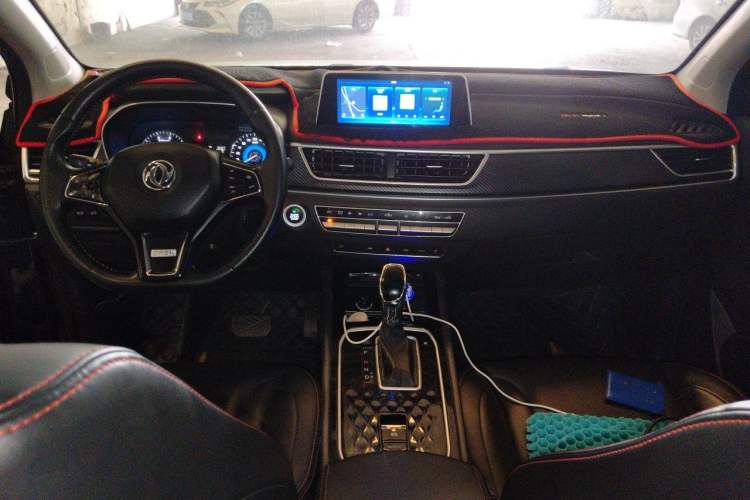 Used Dongfeng Fengon 580 2021 Revised ☆ Star Edition 1.5T Automatic Luxury Version Center Console