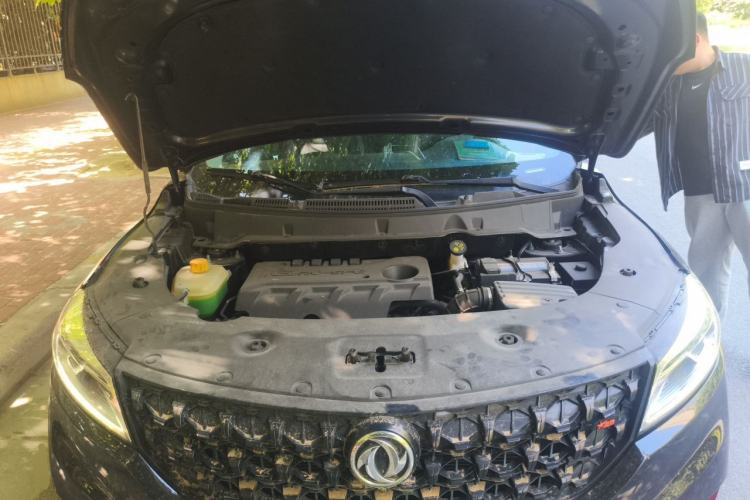 Used Dongfeng Fengon 580 2021 Revised ☆ Star Edition 1.8L Manual Elite Version Engine Bay