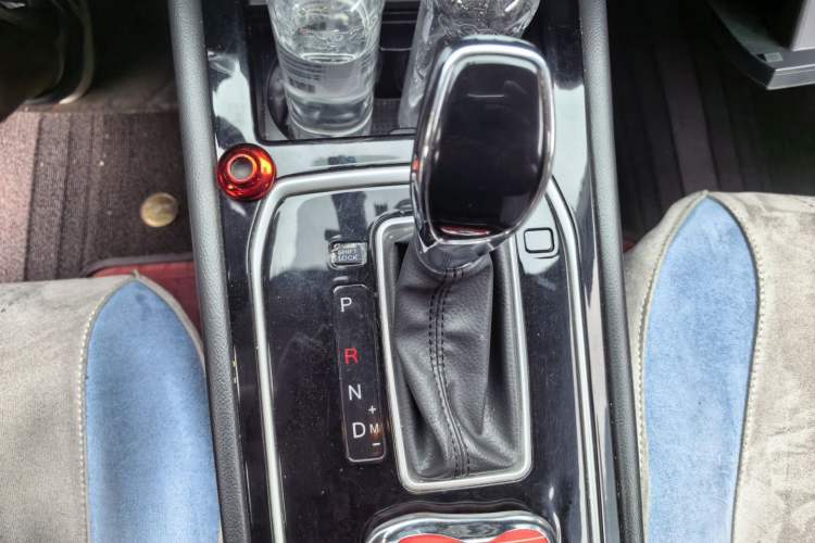 Used Dongfeng Fengon 580 2021 Revised Edition ☆ Star Version 1.5 TGDI Automatic Prestige Grade Gear Lever