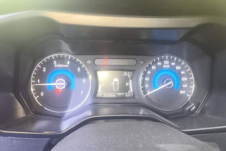 Used Dongfeng Fengon 580 2021 Revised ☆ Star Edition 1.8L Manual Elite Version Instrument Cluster