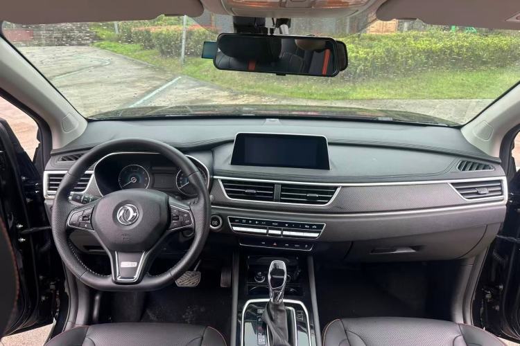 Used Dongfeng Fengon 580 2021 Revised Edition ☆ Star Version 1.5 TGDI Automatic Prestige Grade Interior 3