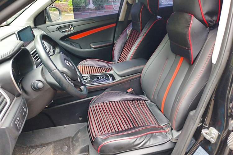 Used Dongfeng Fengon 580 2021 Revised ☆ Star Edition 1.5T Automatic Luxury Version Left Front Seat