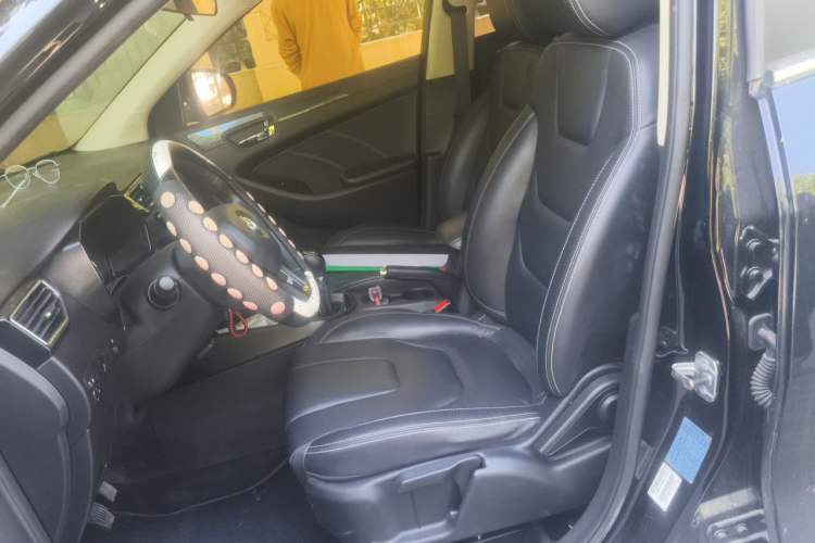 Used Dongfeng Fengon 580 2021 Revised ☆ Star Edition 1.8L Manual Elite Version Left Front Seat