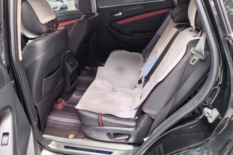 Used Dongfeng Fengon 580 2021 Revised Edition ☆ Star Version 1.5 TGDI Automatic Prestige Grade Left Rear Seat