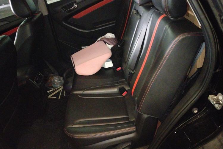 Used Dongfeng Fengon 580 2021 Revised ☆ Star Edition 1.5T Automatic Luxury Version Left Rear Seat