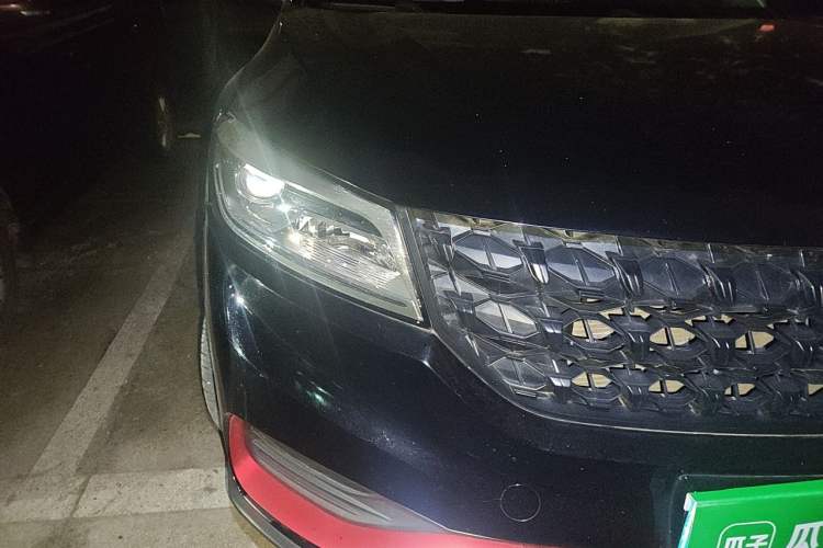 Used Dongfeng Fengon 580 2021 Revised ☆ Star Edition 1.5T Manual Luxury Version Right Front Headlight