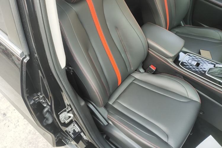 Used Dongfeng Fengon 580 2021 Revised Edition ☆ Star Version 1.5 TGDI Automatic Prestige Grade Right Front Seat