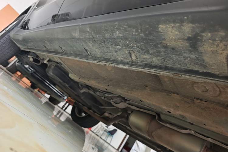 Used Dongfeng Fengon 580 2021 Revised ☆ Star Edition 1.8L Manual Elite Version Right Side Sill