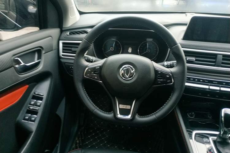 Used Dongfeng Fengon 580 2021 Revised ☆ Star Edition 1.5T Automatic Luxury Version Steering Wheel