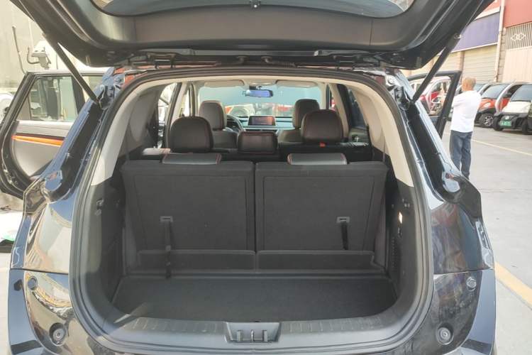 Used Dongfeng Fengon 580 2021 Revised Edition ☆ Star Version 1.5 TGDI Automatic Prestige Grade Trunk