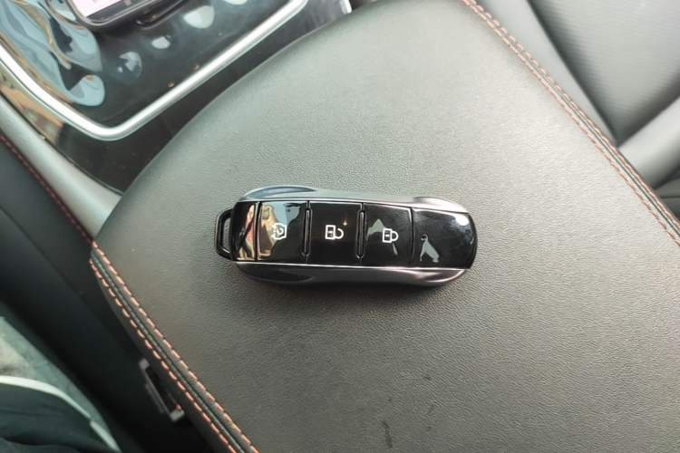 Used Dongfeng Fengon 580 2021 Revised Edition ☆ Star Version 1.5 TGDI Automatic Prestige Grade Vehicle Key