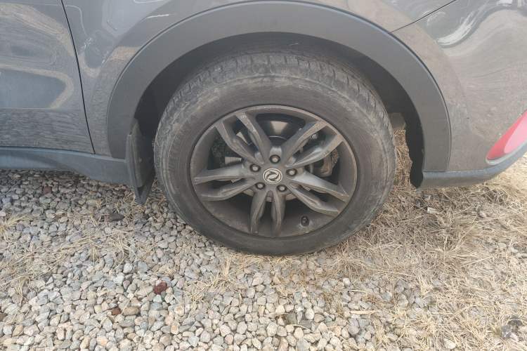 Used Dongfeng Fengon 580 2021 Revised ☆ Star Edition 1.5T Manual Luxury Version Right Front Wheel Hub