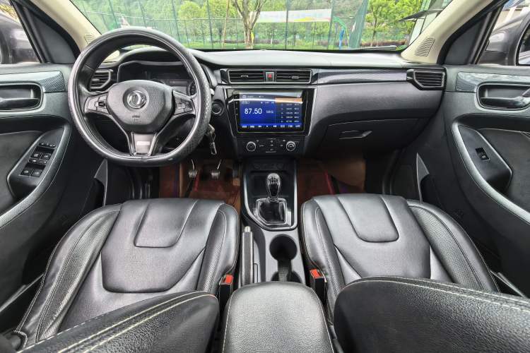 Used Dongfeng Fengon 580 2021 Revised ☆ Star Edition 1.8L Manual Elite Version Audio And AC Panel