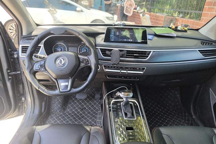 Used Dongfeng Fengon 580 2021 ☆ Star Edition 1.5T Automatic Luxury Version Center Console