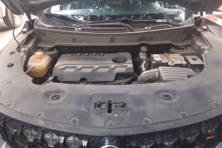 Used Dongfeng Fengon 580 2021 Revised ☆ Star Edition 1.8L Manual Elite Version Engine Bay