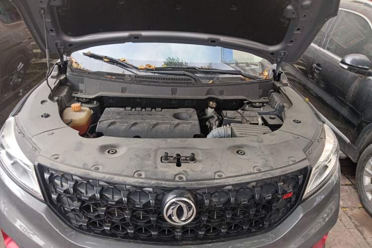 Used Dongfeng Fengon 580 2021 Revised ☆ Star Edition 1.8L Manual Elite Version Engine Bay