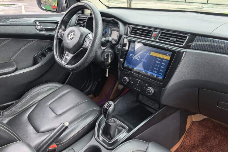 Used Dongfeng Fengon 580 2021 Revised ☆ Star Edition 1.8L Manual Elite Version Gear Lever
