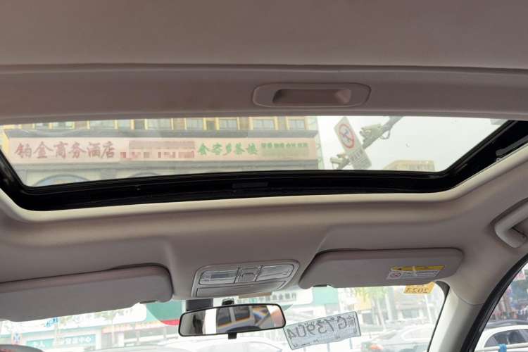 Used Dongfeng Fengon 580 2021 Revised ☆ Star Edition 1.5T Automatic Luxury Version Headliner