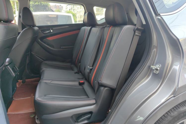 Used Dongfeng Fengon 580 2021 ☆ Star Edition 1.5T Automatic Luxury Version Interior 4