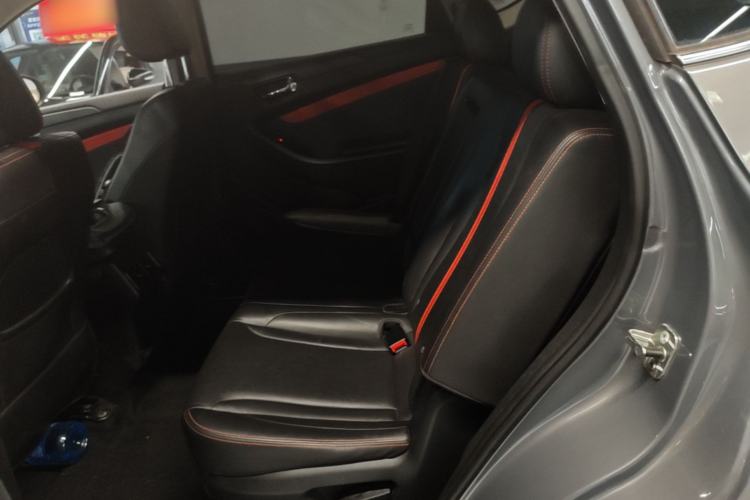 Used Dongfeng Fengon 580 2021 ☆ Star Edition 1.5T Automatic Luxury Version Left Rear Seat