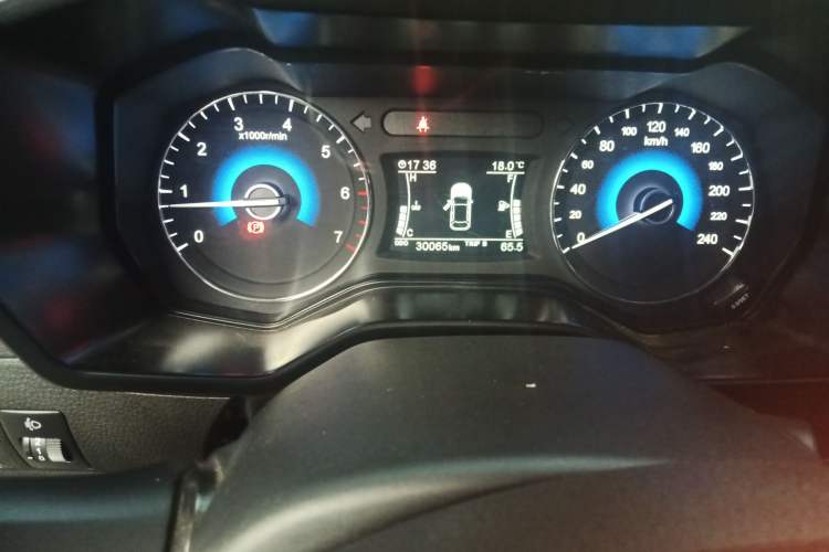 Used Dongfeng Fengon 580 2021 Revised ☆ Star Edition 1.8L Manual Elite Version Odometer Close Up
