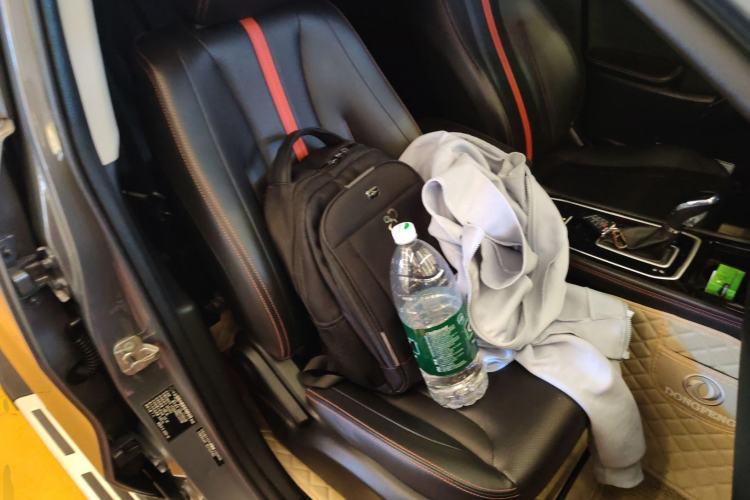 Used Dongfeng Fengon 580 2021 ☆ Star Edition 1.5T Automatic Luxury Version Right Front Seat