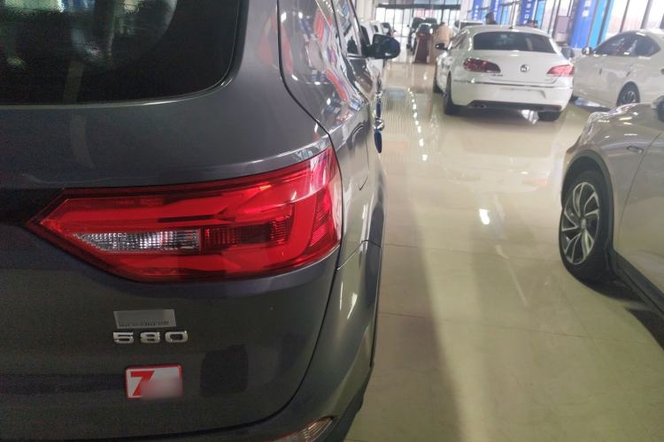 Used Dongfeng Fengon 580 2021 Revised ☆ Star Edition 1.5T Automatic Luxury Version Right Rear Taillight