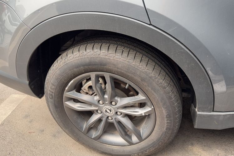 Used Dongfeng Fengon 580 2021 Revised ☆ Star Edition 1.5T Automatic Luxury Version Right Rear Wheel Hub