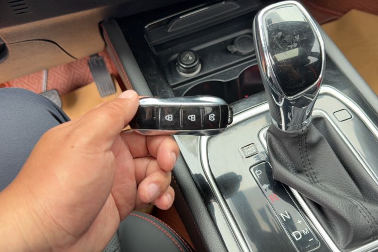 Used Dongfeng Fengon 580 2021 Revised ☆ Star Edition 1.5T Automatic Luxury Version Vehicle Key