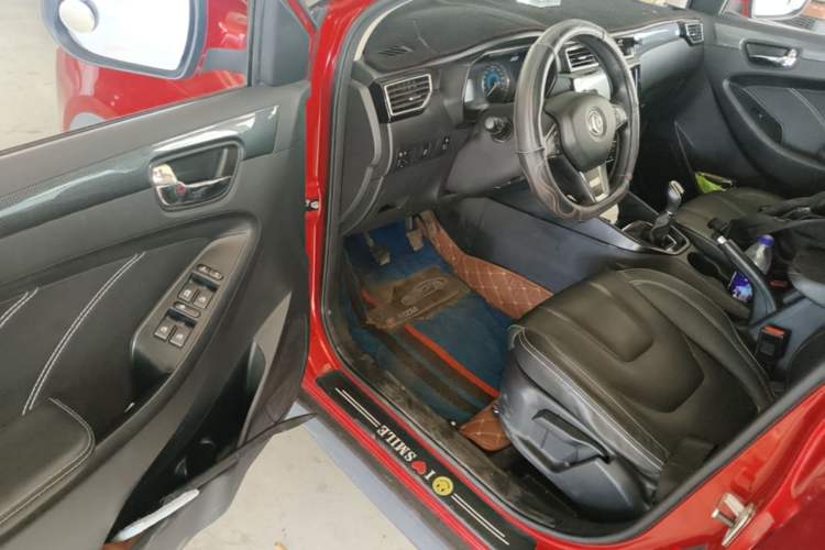Used Dongfeng Fengon 580 2021 ☆ Star Edition 1.8L Manual Elite Version Driver Seat