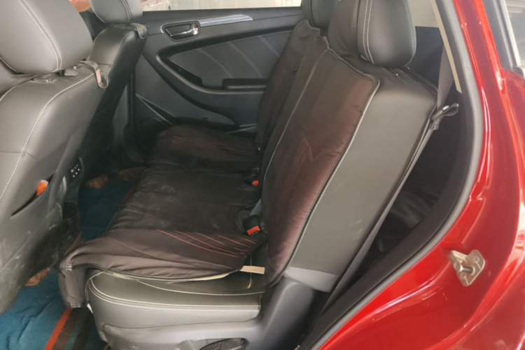 Used Dongfeng Fengon 580 2021 ☆ Star Edition 1.8L Manual Elite Version Left Rear Seat
