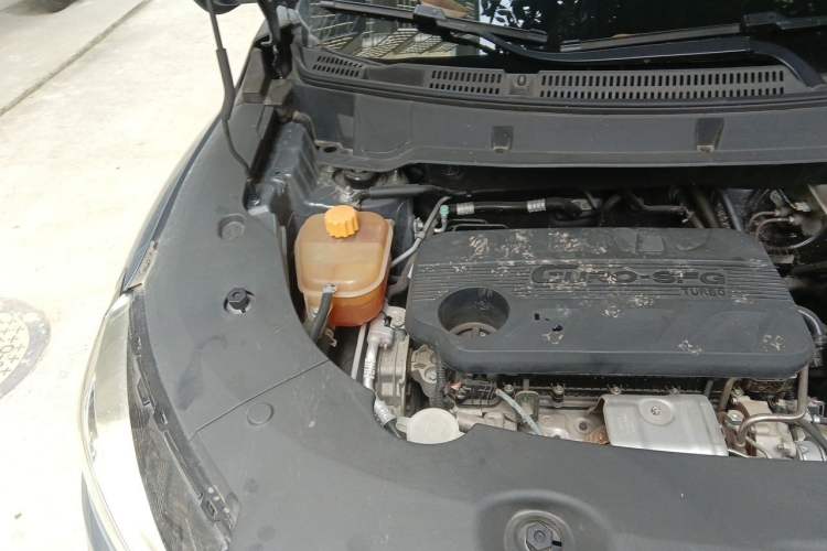 Used Dongfeng Fengon 580 2021 ☆ Star Edition 1.5T Manual Luxury Version Engine Bay Right