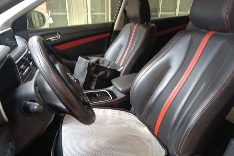 Used Dongfeng Fengon 580 2021 ☆ Star Edition 1.5T Manual Luxury Version Left Front Seat