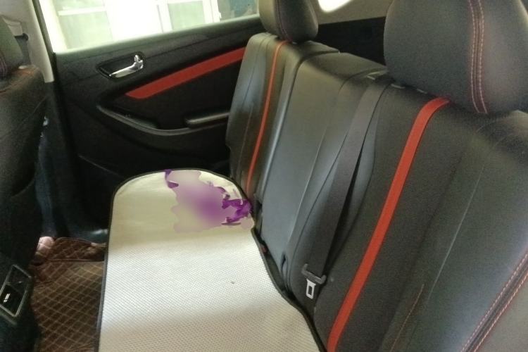 Used Dongfeng Fengon 580 2021 ☆ Star Edition 1.5T Manual Luxury Version Left Rear Seat