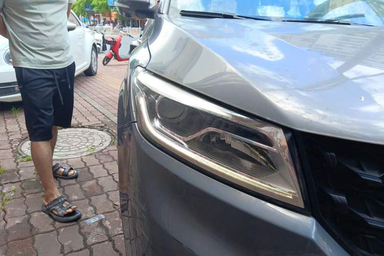 Used Dongfeng Fengon 580 2021 ☆ Star Edition 1.5 TGDI Automatic Prestige Version Right Front Headlight