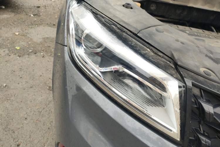 Used Dongfeng Fengon 580 2021 ☆ Star Edition 1.5T Automatic Luxury Version Right Front Headlight