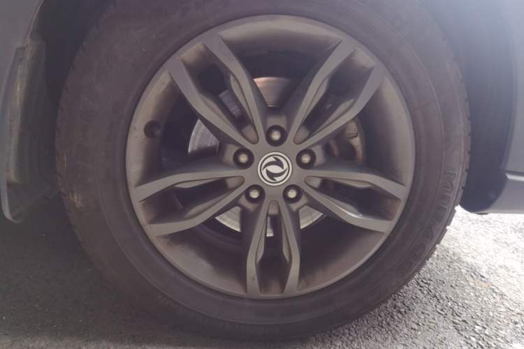 Used Dongfeng Fengon 580 2021 ☆ Star Edition 1.5T Manual Luxury Version Right Front Wheel Hub