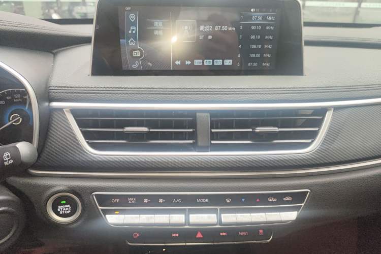 Used Dongfeng Fengon 580 2021 Revised ☆ Star Edition 1.5T Automatic Luxury Version Audio And AC Panel