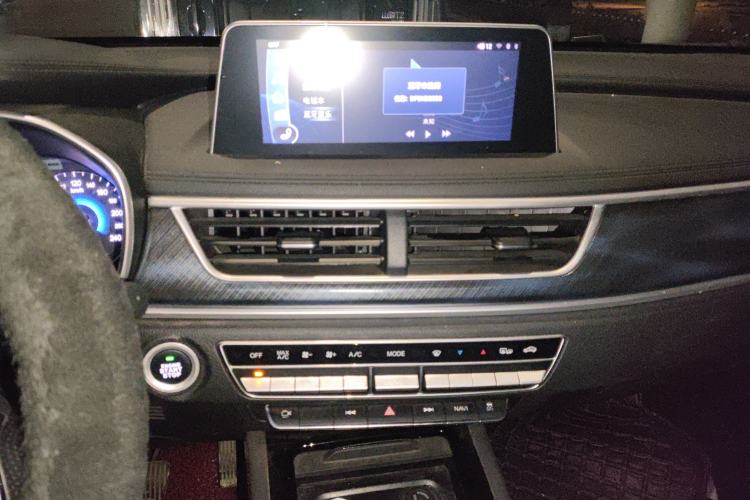Used Dongfeng Fengon 580 2021 Revised ☆ Star Edition 1.5T Manual Luxury Version Audio And AC Panel