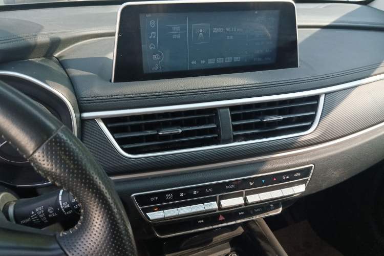 Used Dongfeng Fengon 580 2021 Revised ☆ Star Edition 1.5T Automatic Luxury Version Audio And AC Panel