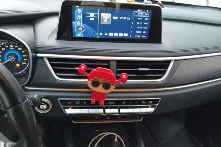 Used Dongfeng Fengon 580 2021 ☆ Star Edition 1.5T Manual Luxury Version Audio And AC Panel
