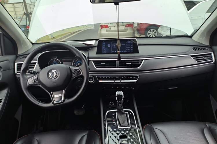 Used Dongfeng Fengon 580 2021 ☆ Star Edition 1.5T Automatic Luxury Version Center Console